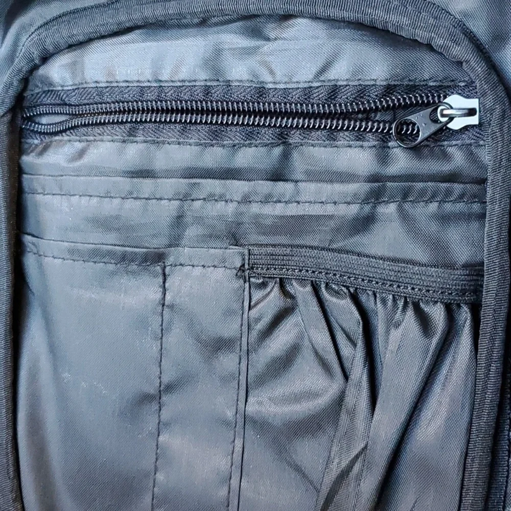 FUL two in one Macbook and IPad computer backpack Black